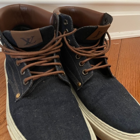 AUTHENTIC Louis Vuitton Mens Denim Sneakers - Picture 4 of 12